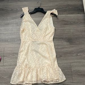 Cute dress!